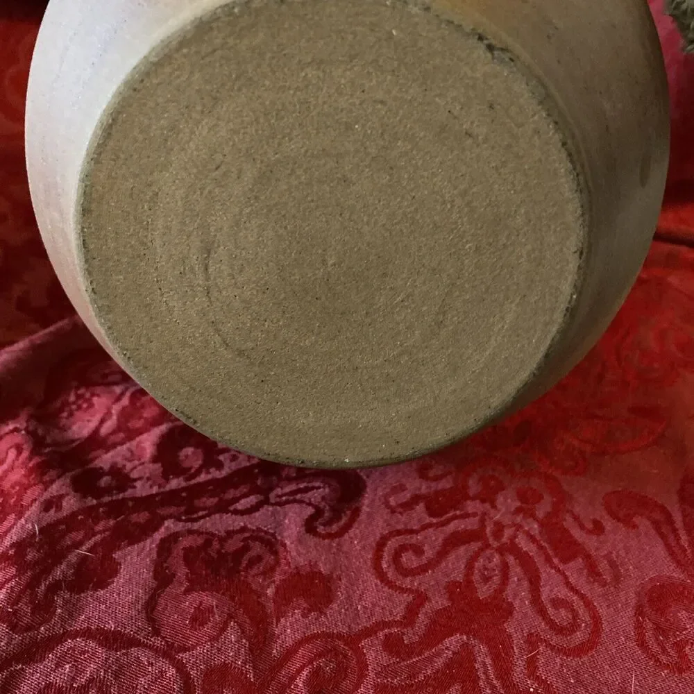 Hand Thrown Art potteryArt Pottery Vase - Picture 7 of 7